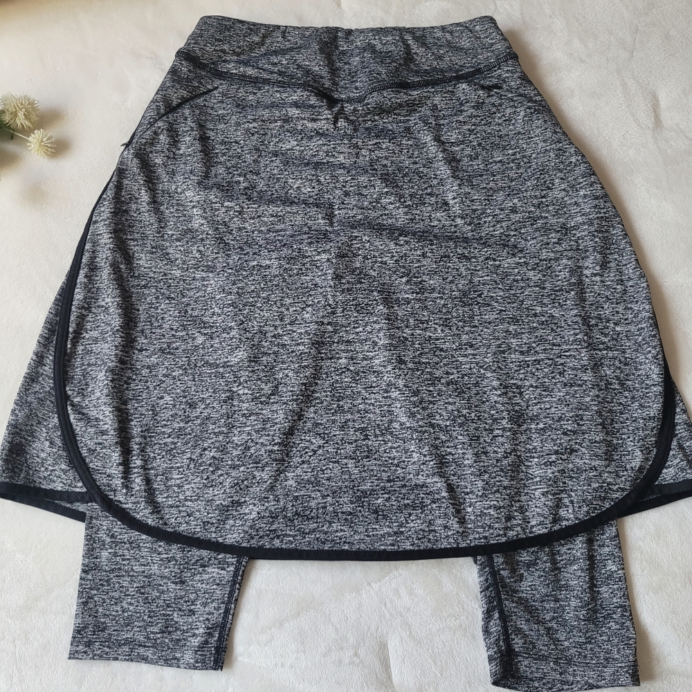 Heather Gray Women's Midi Skirt with Leggings